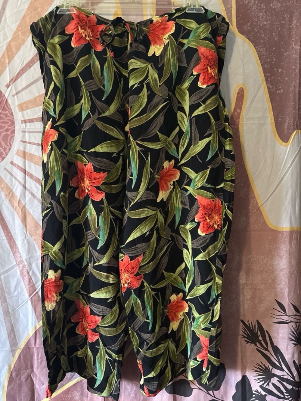 Chico's vintage Black ankle length pants Red Lily & Green Leaf Print wide leg